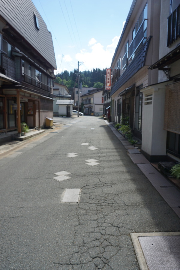 肘折温泉 西本屋旅館4 温泉街 上の湯 とむこの悪口帳 肘折温泉 西本屋旅館4 温泉街 上の湯 とむこの悪口帳